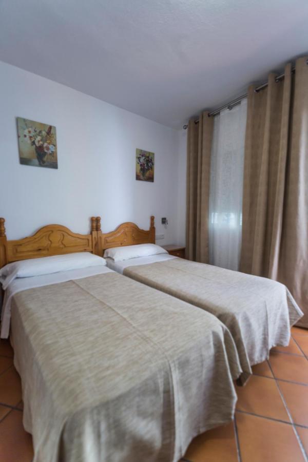 Hostal San Ramon Marbella Bagian luar foto