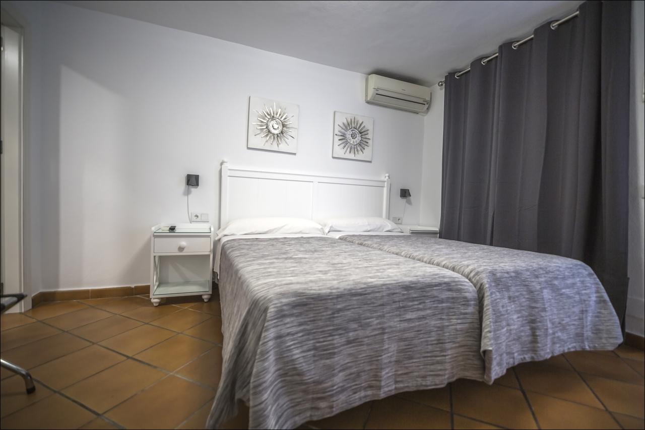 Hostal San Ramon Marbella Bagian luar foto